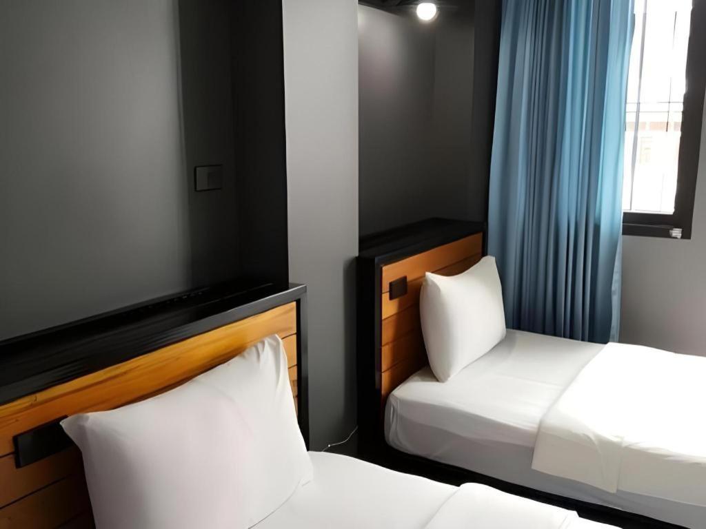 ชมตรัง Hotel ภายนอก รูปภาพ